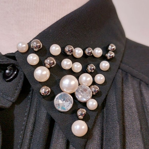 💥GORGE💥Chiffon Pleated Top w/ Embellished Collar - Picture 9 of 15